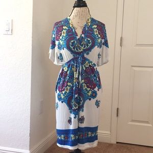 India boutique white sundress. Bow